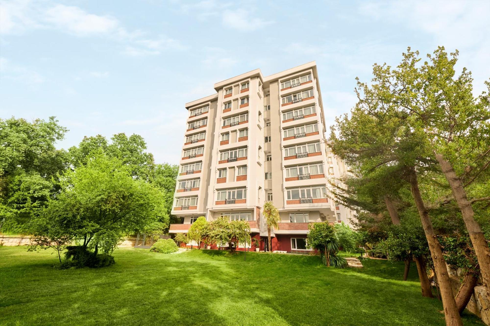 The Marmara Camlica Hotel Istanbul Exterior photo
