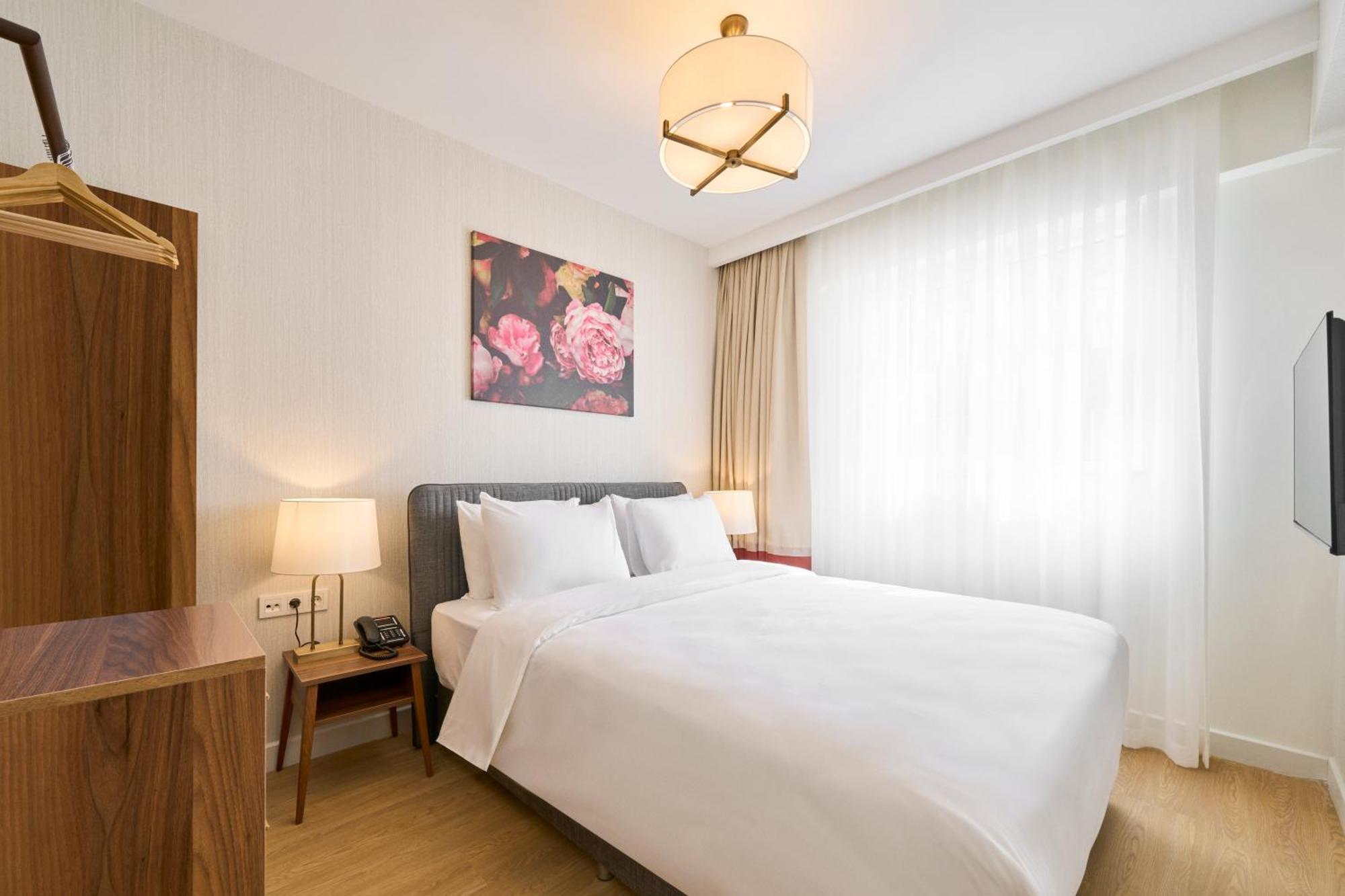 The Marmara Camlica Hotel Istanbul Exterior photo